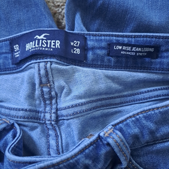 Hollister low rise ripped jeans - Picture 3 of 3